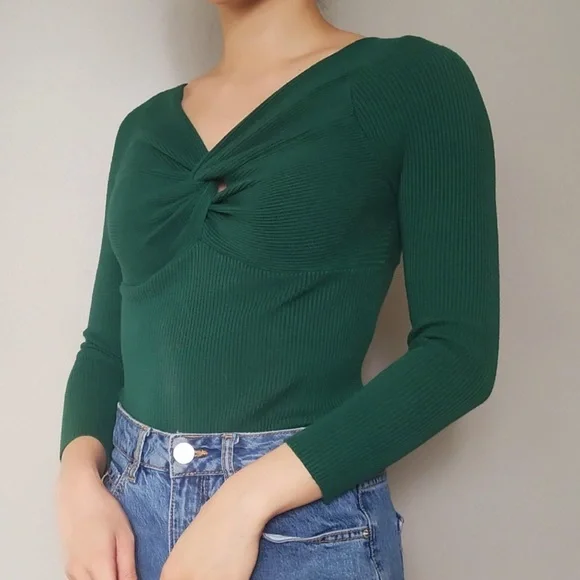 Twist Front Ribbed Top - Picture 2 of 4